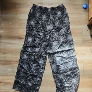 PINK Victoria's Secret Gray and White Web Pattern Pants
